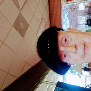 Meet your Posher, Joyce